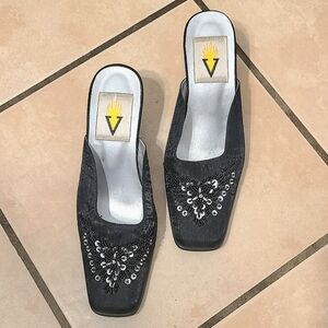 black square 80s heels